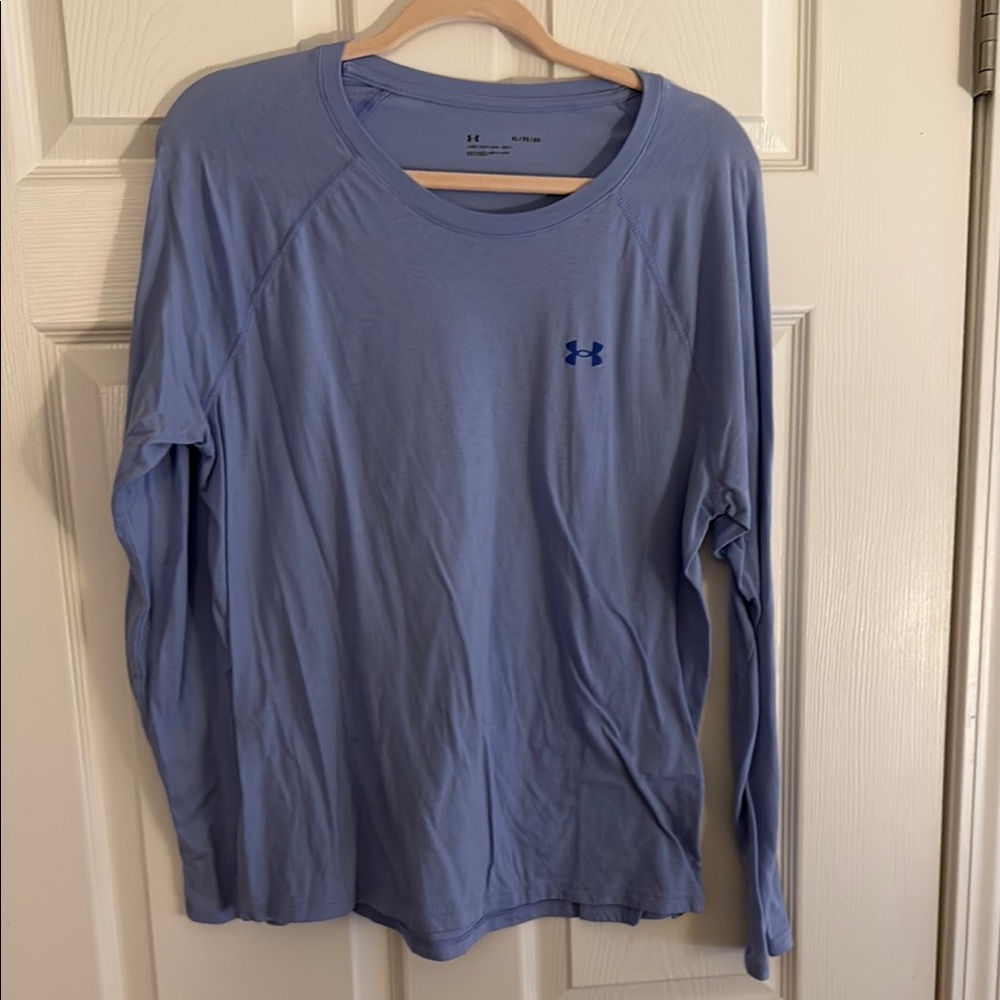 Under Armour women’s Blue Long Sleeve Shirt